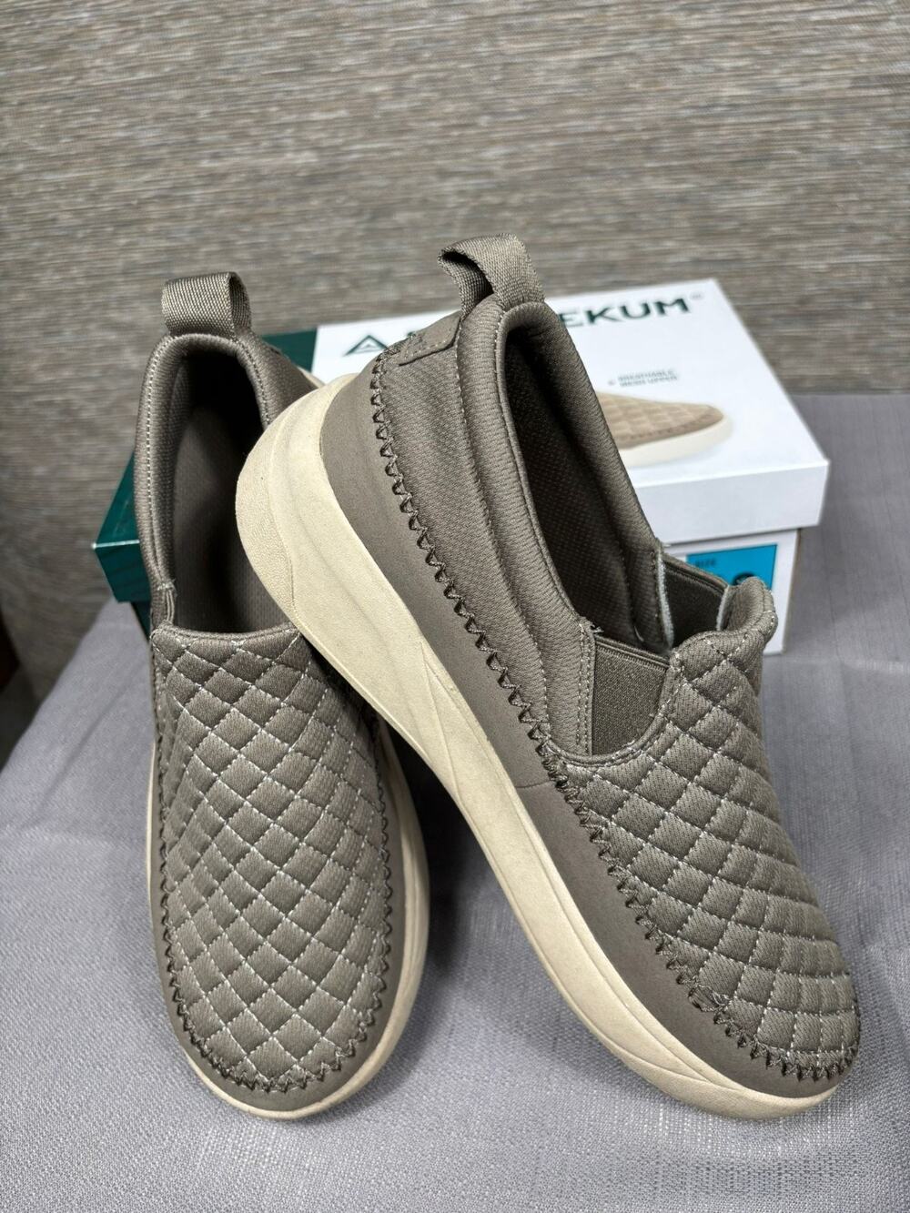 Staheekum Quilted Slip-On Shoes Womens Size 10 Taupe Comfortable Casual 1908433